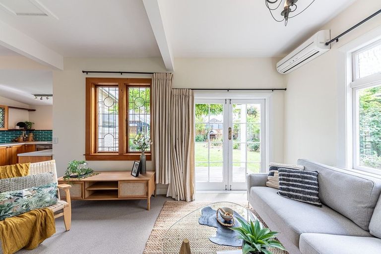 Photo of property in 2/26 Koromiko Street, Saint Martins, Christchurch, 8022