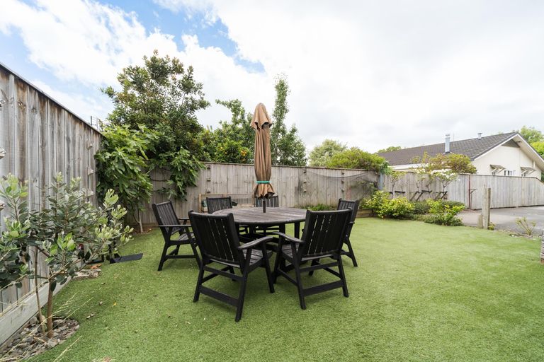 Photo of property in 22 Colombo Street, Hokowhitu, Palmerston North, 4410