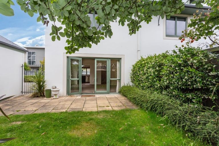 Photo of property in 3/36 Champion Street, Edgeware, Christchurch, 8013