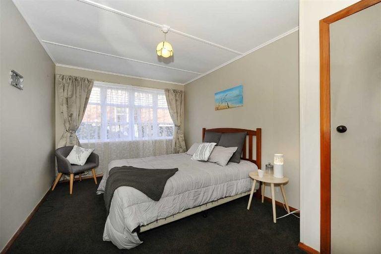 Photo of property in 28 Avro Crescent, Hornby, Christchurch, 8042