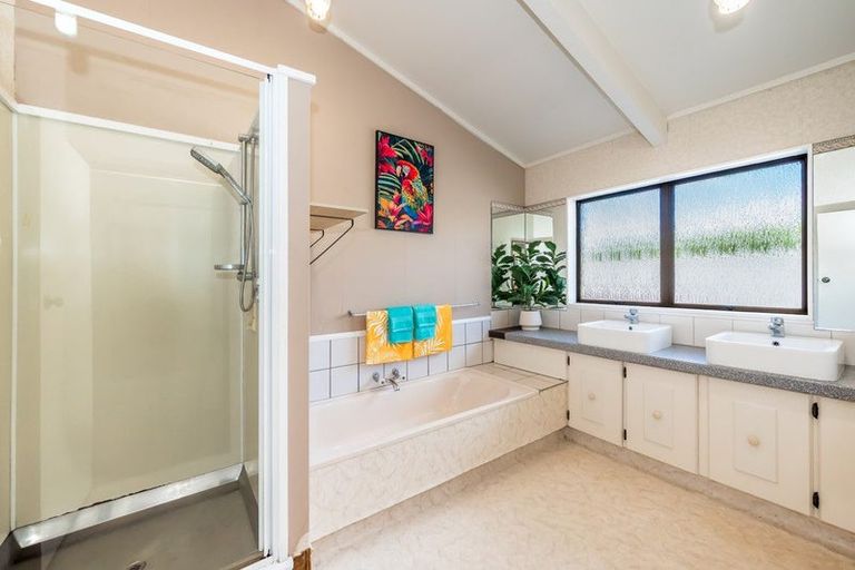 Photo of property in 202 Manly Street, Paraparaumu Beach, Paraparaumu, 5032