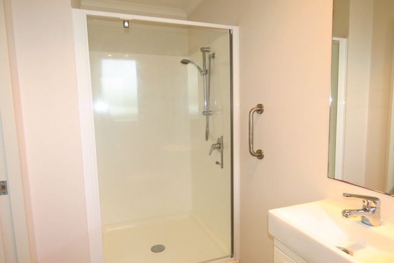 Photo of property in 3/3 Harkness Place, Westport, 7825