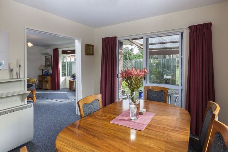 Photo of property in 2/11 Leith Place, Spreydon, Christchurch, 8024