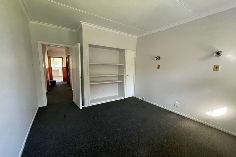 Photo of property in 23 Evans Road, Glen Eden, Auckland, 0602