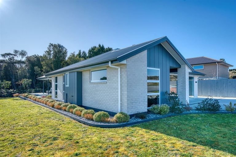 Photo of property in 25 Racecourse Terrace Rise, Hokitika, 7882
