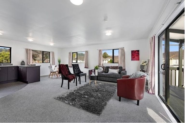 Photo of property in 126 Hewer Crescent, Naenae, Lower Hutt, 5011