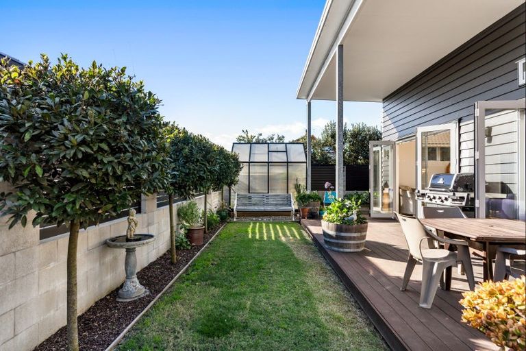 Photo of property in 59b Simpson Road, Papamoa Beach, Papamoa, 3118