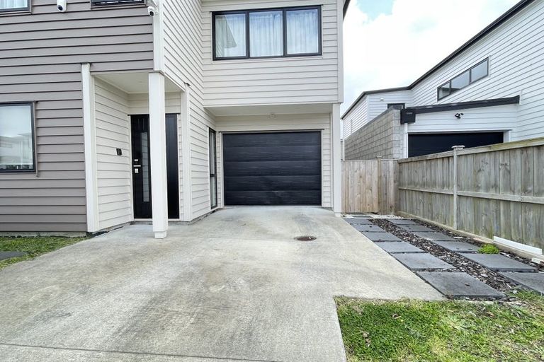 Photo of property in 36 Greenfinch Road, Hobsonville, Auckland, 0616
