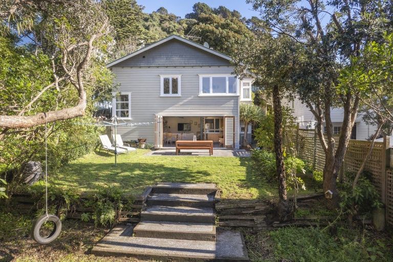 Photo of property in 103 Inglis Street, Seatoun, Wellington, 6022