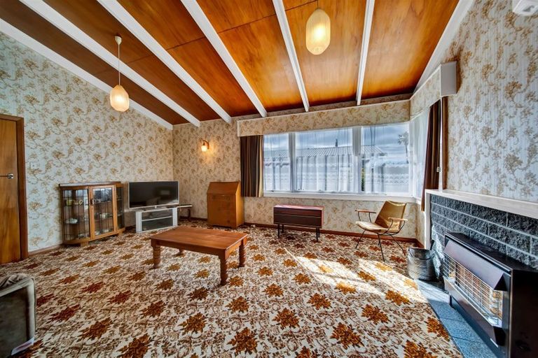 Photo of property in 3 Reid Avenue, Hawera, 4610