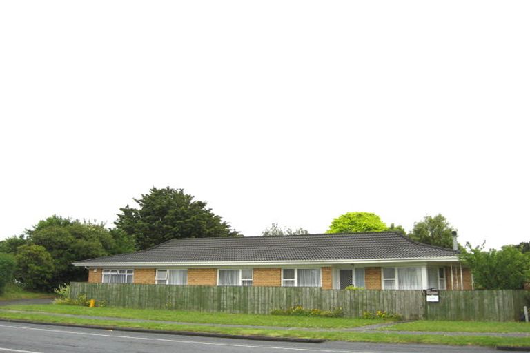 Photo of property in 16 Joanne Place, Rosehill, Papakura, 2113