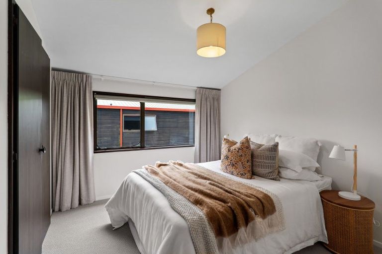 Photo of property in 11b Chevron Place, Ilam, Christchurch, 8041