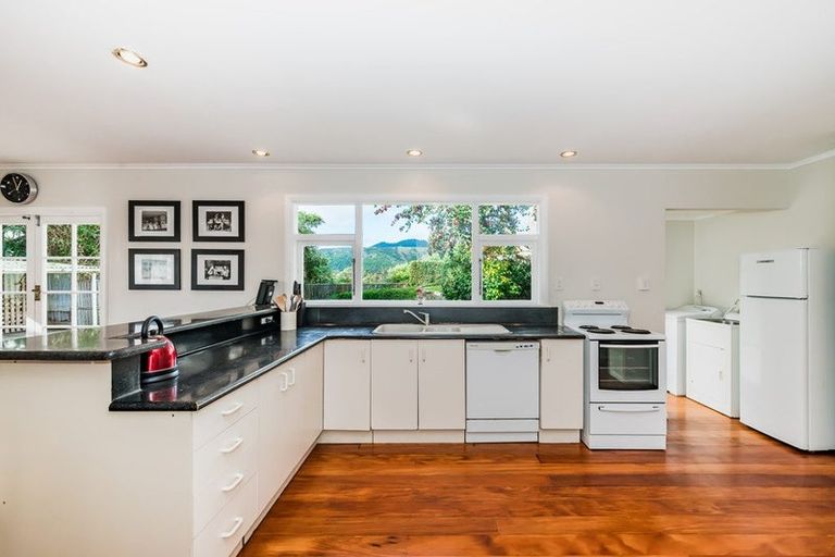 Photo of property in 9 Tennis Court Road, Raumati South, Paraparaumu, 5032