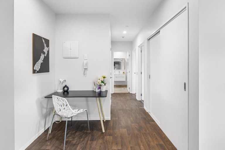 Photo of property in 3/2g Onekiritea Road, Hobsonville, Auckland, 0616