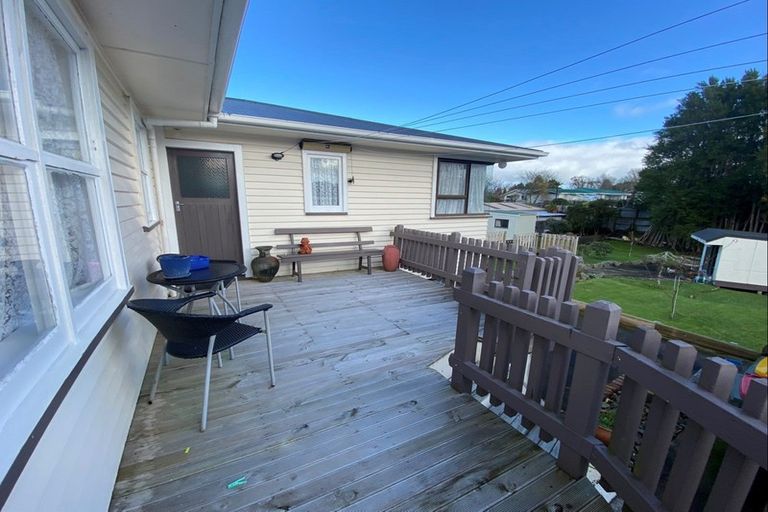 Photo of property in 255 High Street, Eltham, 4322