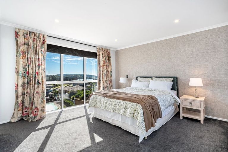 Photo of property in 3 Okataina Way, Aotea, Porirua, 5024