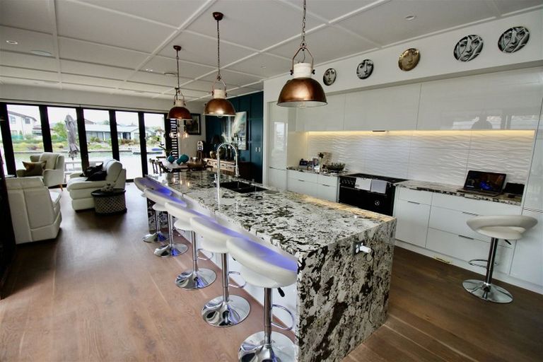 Photo of property in 15 Leeward Drive, Whitianga, 3510