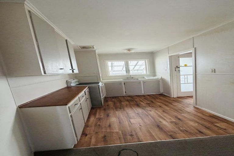 Photo of property in 12 Cheviot Street, Mangere East, Auckland, 2024