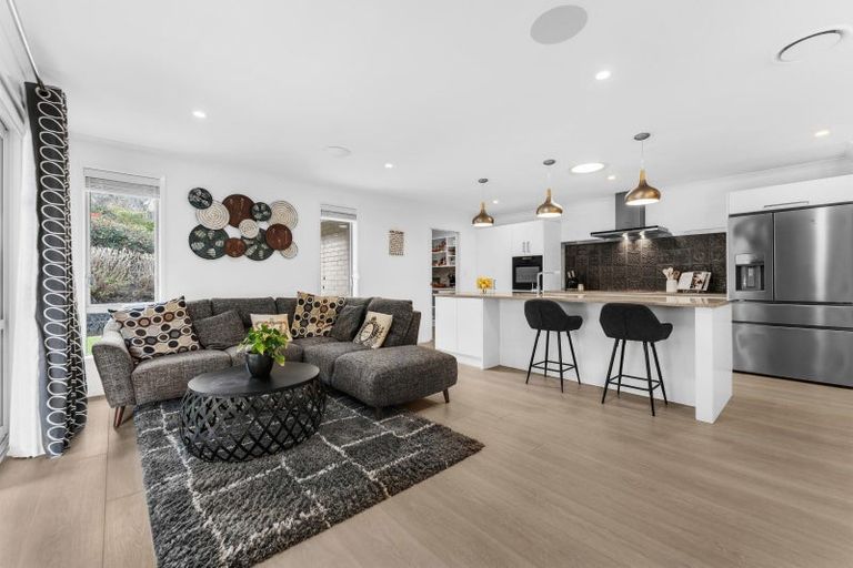 Photo of property in 2g Country Club Lane, Waiuku, 2123