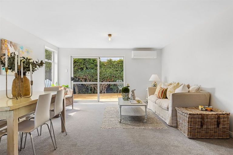 Photo of property in 2/40b Saint Martins Road, Saint Martins, Christchurch, 8022