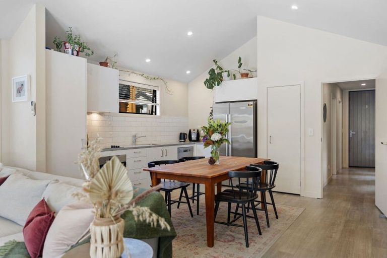 Photo of property in 9 Huxley Place, Lake Hayes, Queenstown, 9304