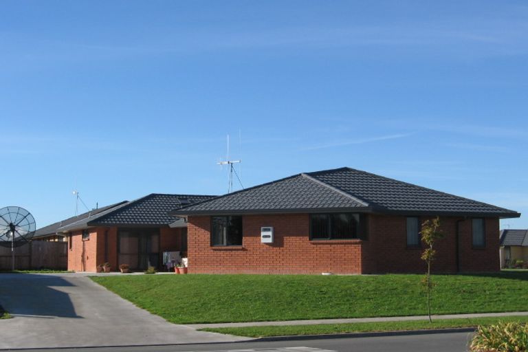 Photo of property in 1 Cumbria Way, Hamilton East, Hamilton, 3216