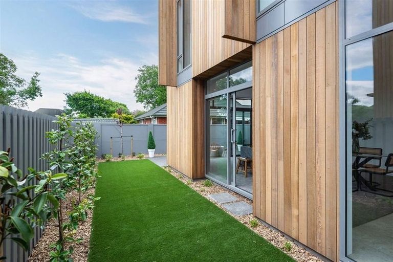 Photo of property in 2/40 Kilmarnock Street, Riccarton, Christchurch, 8011