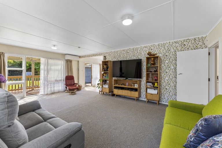 Photo of property in 113 Hine Road, Wainuiomata, Lower Hutt, 5014