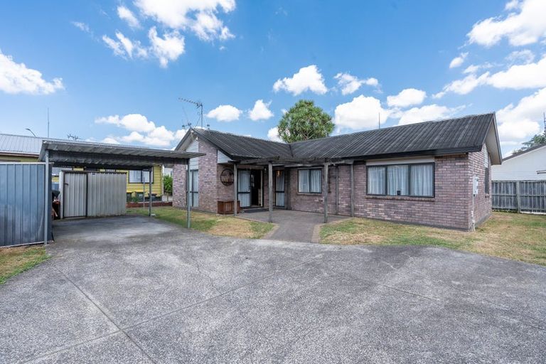 Photo of property in 194 Cambridge Road, Hillcrest, Hamilton, 3216
