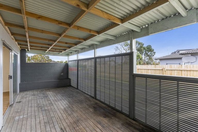 Photo of property in 32 Idlewild Avenue, Mangere, Auckland, 2022