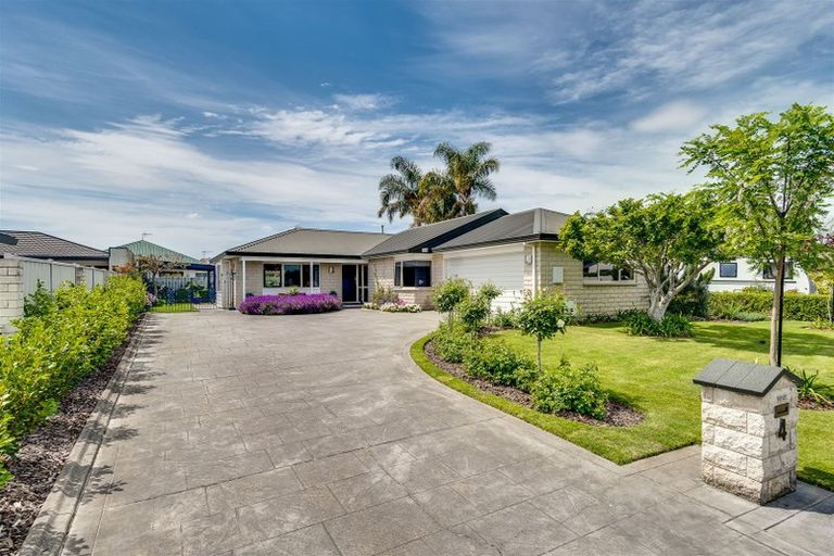 Photo of property in 4 Gresham Place, Taradale, Napier, 4112
