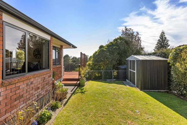 Photo of property in 22 Truby King Street, Merrilands, New Plymouth, 4312