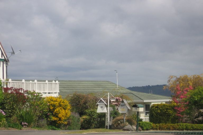 Photo of property in 12 Kempton Place, Richmond Heights, Taupo, 3330