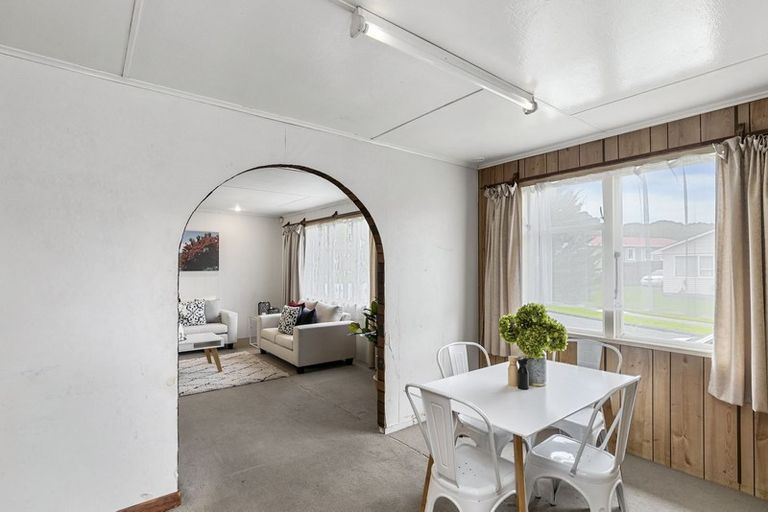 Photo of property in 33 Kairanga Crescent, Wainuiomata, Lower Hutt, 5014