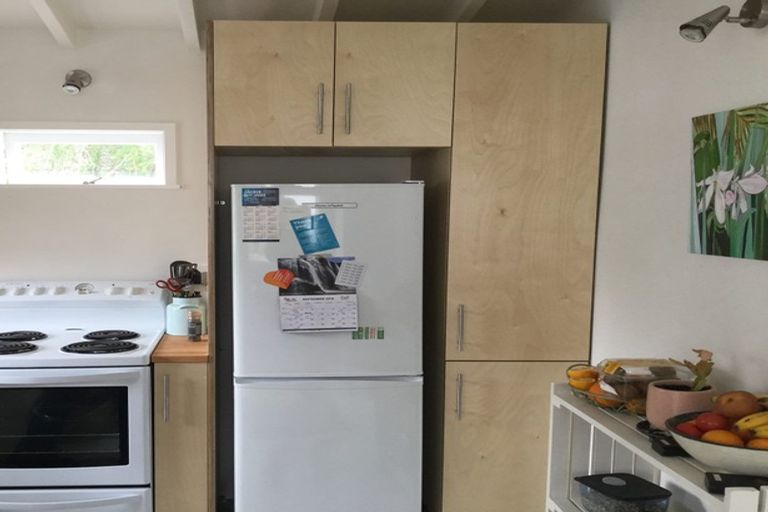 Photo of property in 27 Hastings Parade, Devonport, Auckland, 0624