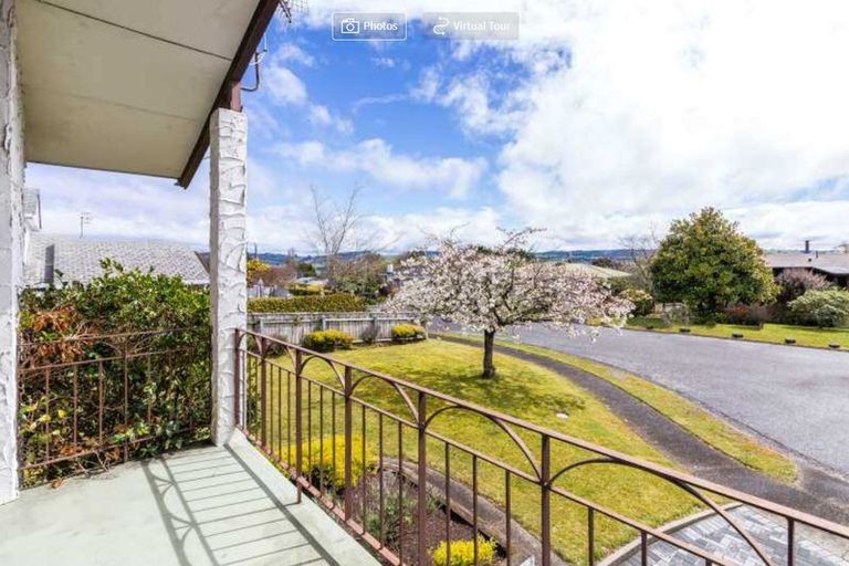 Photo of property in 15 Hilden Place, Hilltop, Taupo, 3330