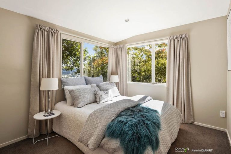 Photo of property in 80c Stewart Drive, Newlands, Wellington, 6037