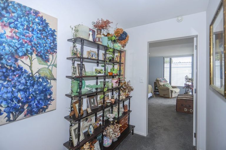 Photo of property in 203 Marine Parade, Mount Maunganui, 3116