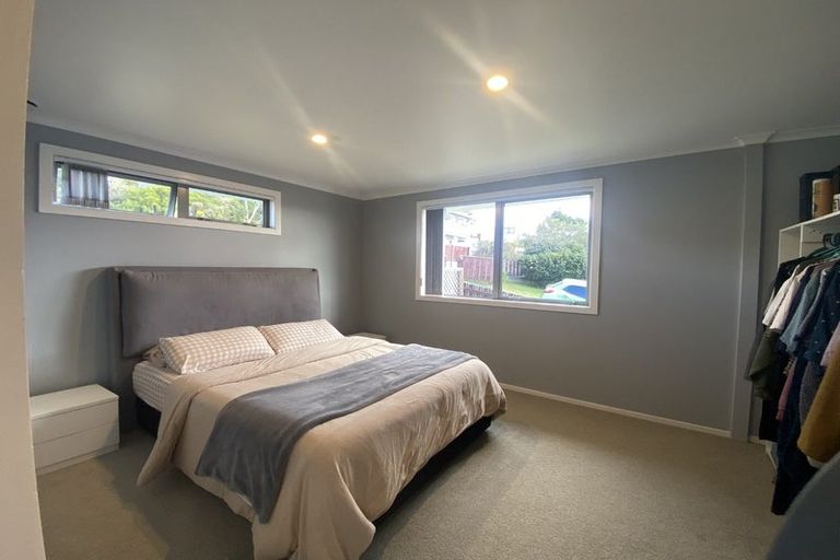 Photo of property in 61 Ruskin Road, Newlands, Wellington, 6037