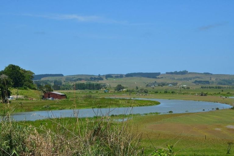 Photo of property in 35 Kowhai Street, Helensville, 0800