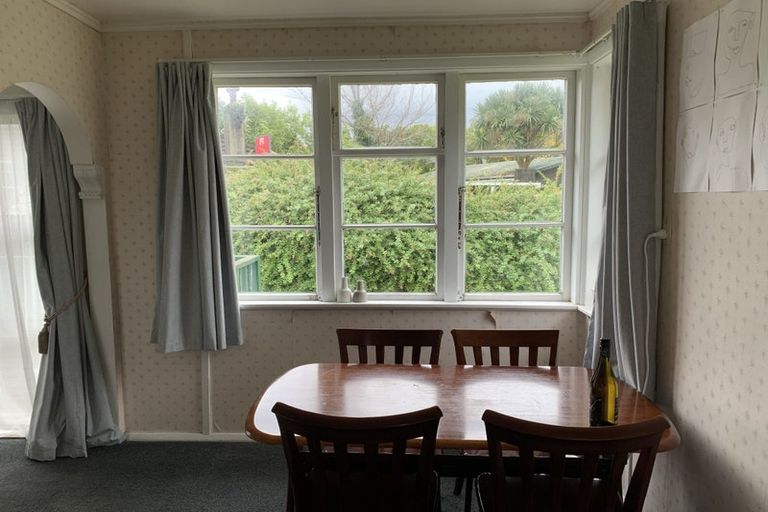 Photo of property in 39 Atiawa Crescent, Waiwhetu, Lower Hutt, 5010