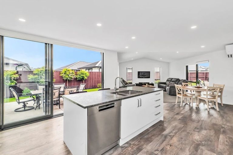 Photo of property in 3 Maurice James Way, Prebbleton, 7604