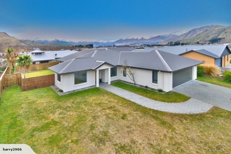 Photo of property in 75 Howards Drive, Lake Hayes, Queenstown, 9304
