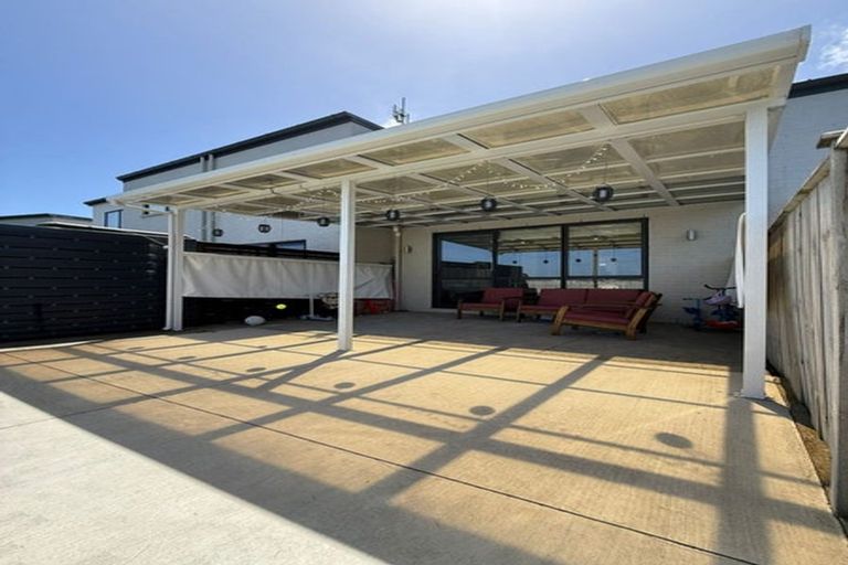 Photo of property in 90 Matairangi Avenue, Totara Heights, Auckland, 2105