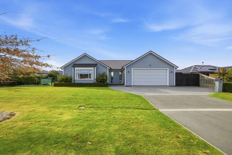 Photo of property in 12 Claremont Crescent, Amberley, 7410