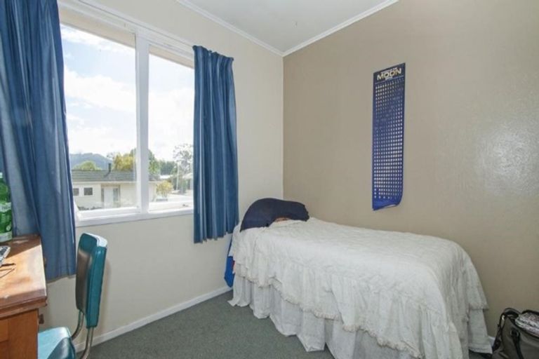 Photo of property in 1 Moehau Grove, Trentham, Upper Hutt, 5018