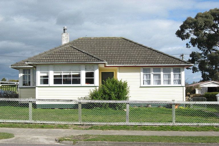 Photo of property in 9 Mccarthy Terrace, Waipukurau, 4200