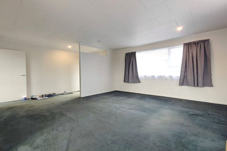 Photo of property in 1 Auster Place, Mangere, Auckland, 2022