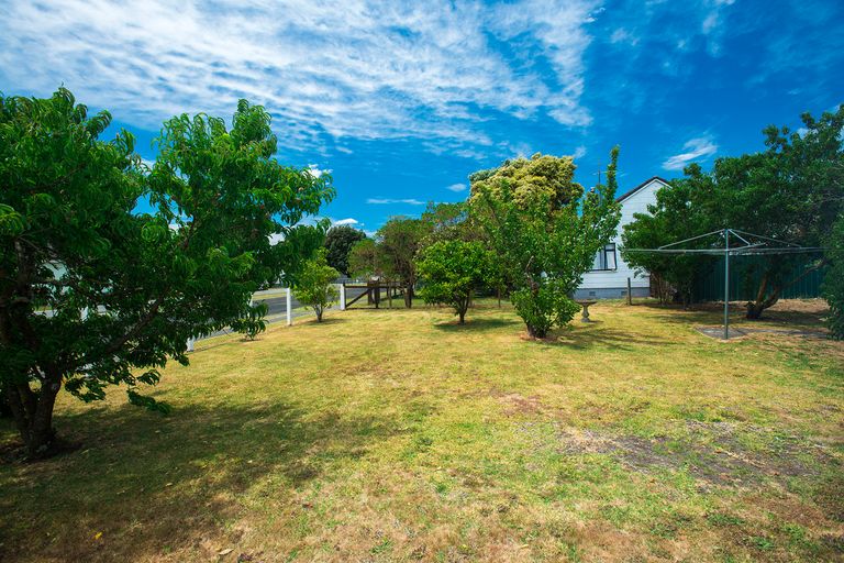 Photo of property in 35 Collins Street, Te Hapara, Gisborne, 4010