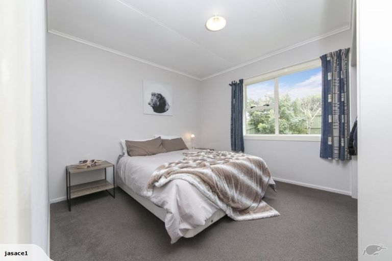 Photo of property in 36 Stottholm Road, Titirangi, Auckland, 0604